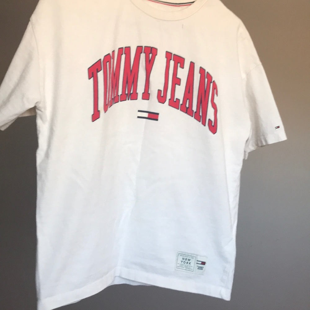 Over sized Tommy Hilfiger t-shirt